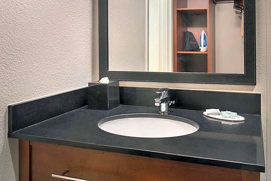 Fairfield by Marriott Inn & Suites Wallingford New Haven