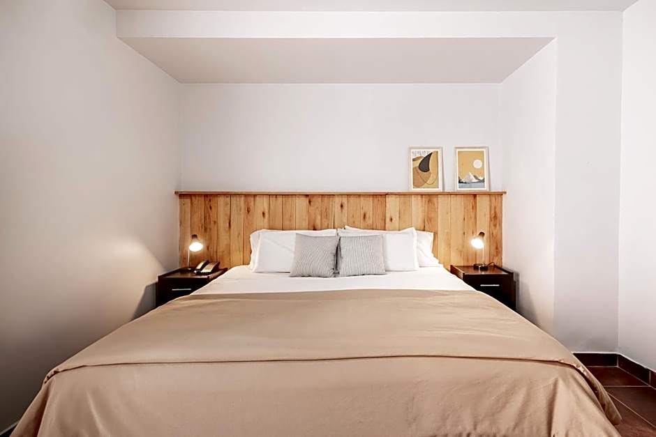 5411 Soho Hotel