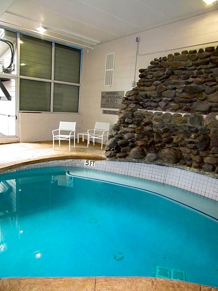 Country Inn & Suites by Radisson, Gatlinburg, TN