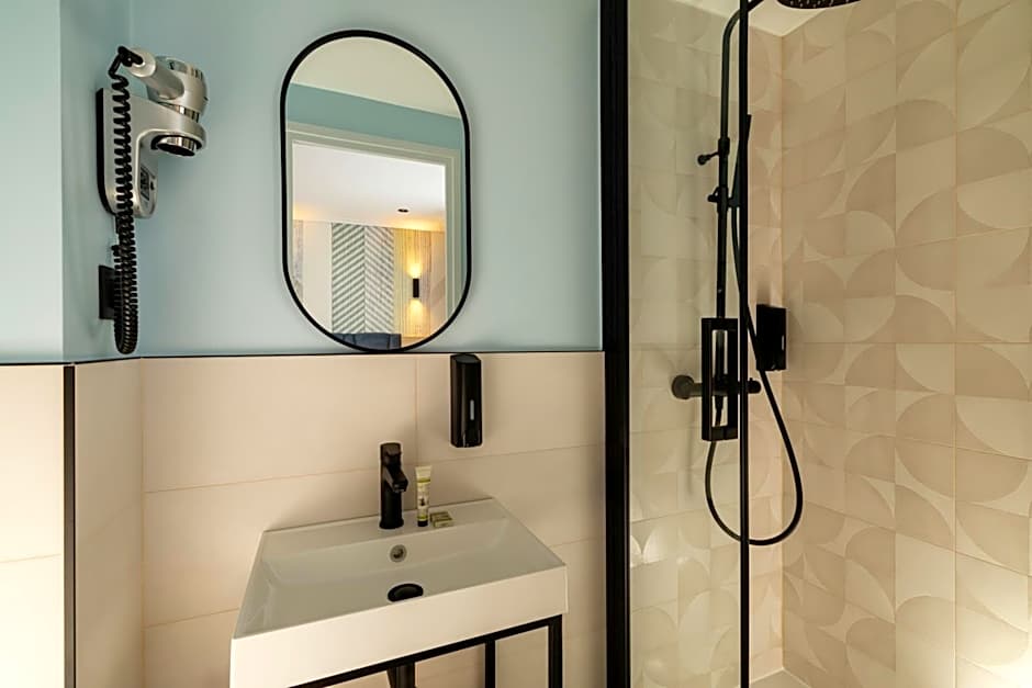 Hotel Espace Champerret