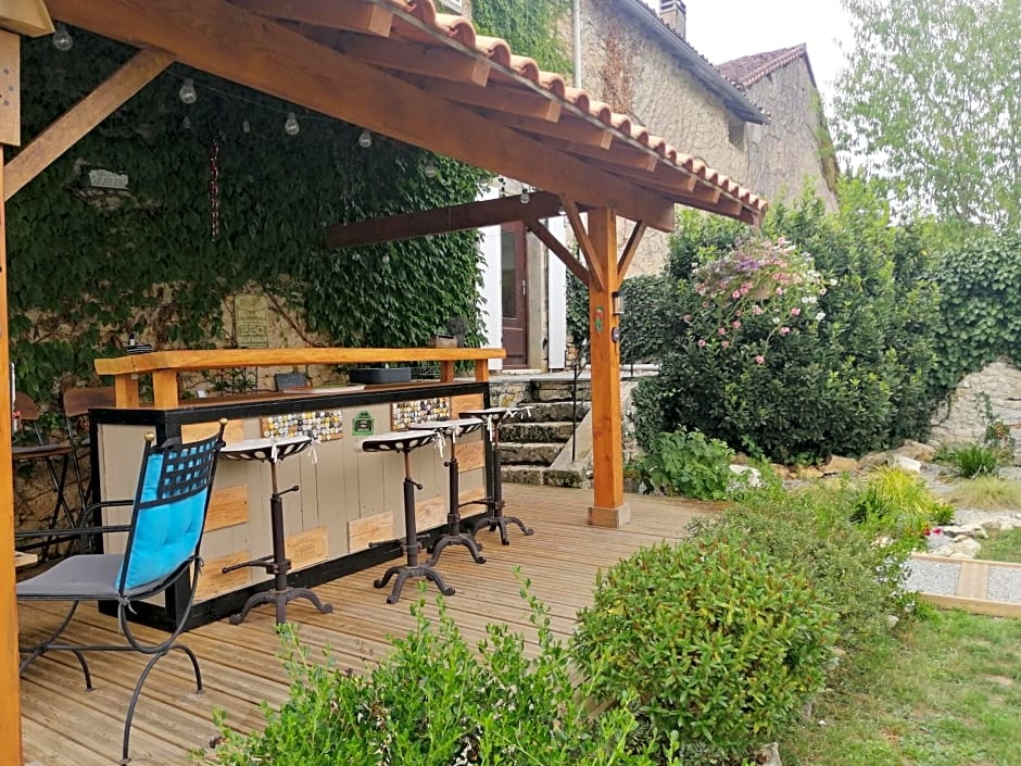 Les Granges de la Leigne, Ruffec