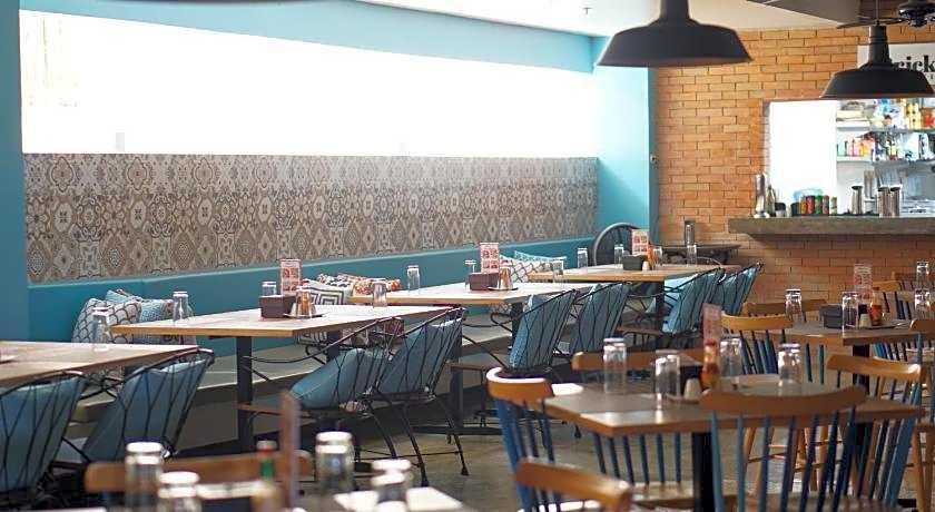 Ferra Hotel and Garden Suites