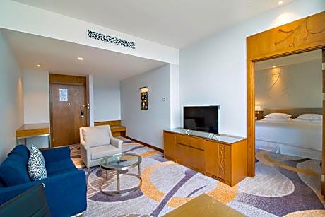 One-Bedroom Grand Suite with Sea View