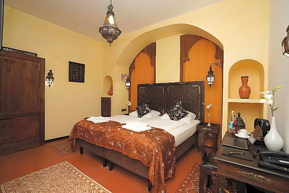 Hotel Villa Oriental & Restaurant