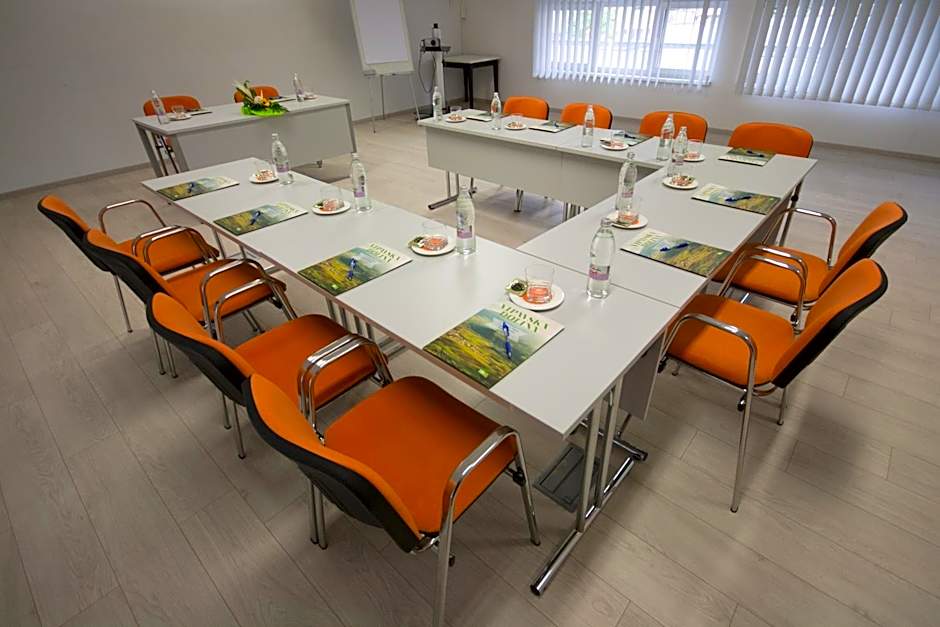 Gold Club Hotel & Casino