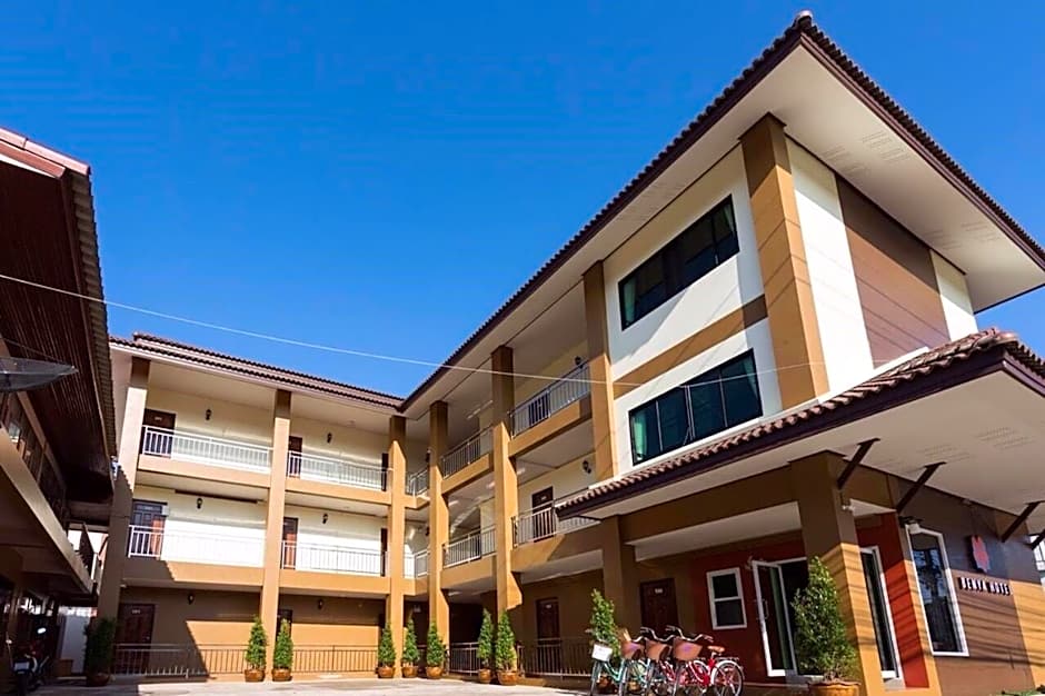 Benya Hotel โรงแรมเบญญา
