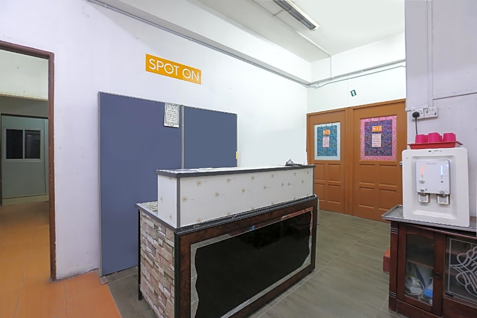 OYO 89755 D&d Budget Inn