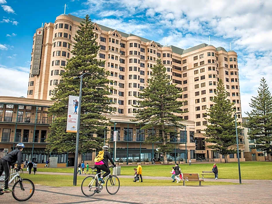 Stamford Grand Adelaide
