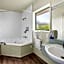 Birchwood Spa Motel