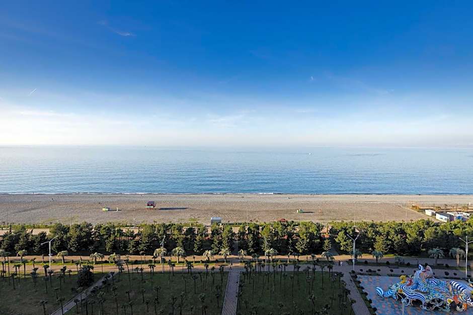 MiraMar Luxury Residences