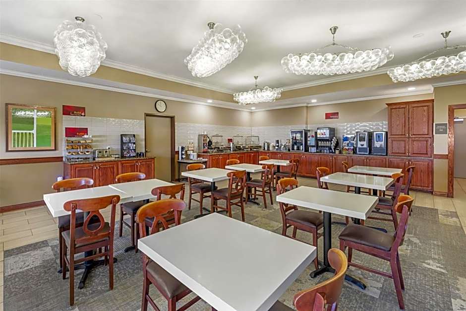 Best Western Plus Butterfield Inn