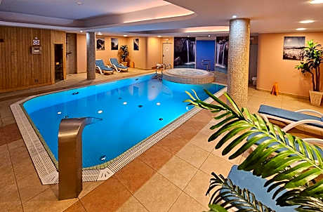 Pensjonat Crosna SPA