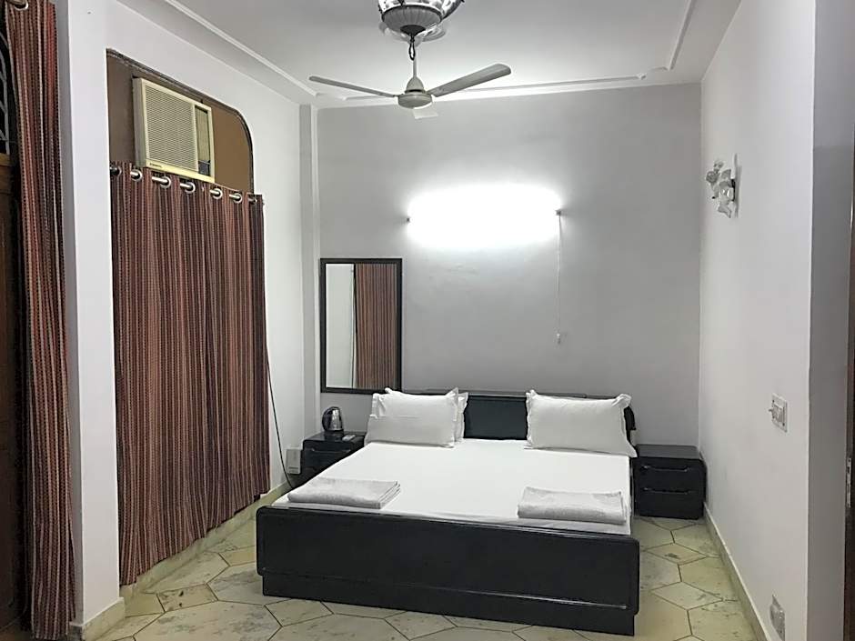 Tatvamasi Homestay