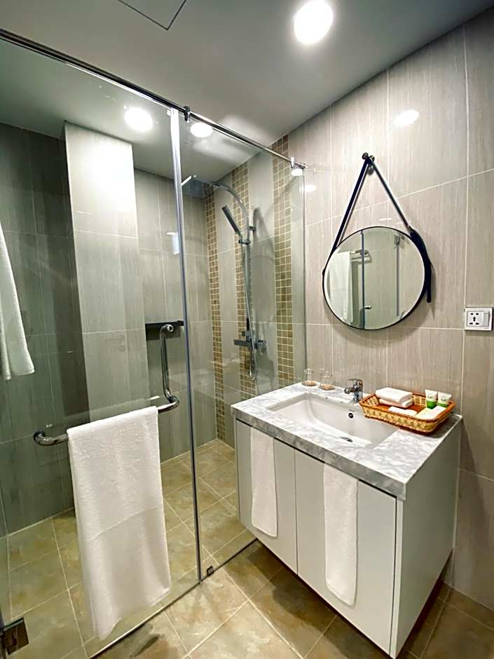 Helen Fin Inn & Apartment by WH