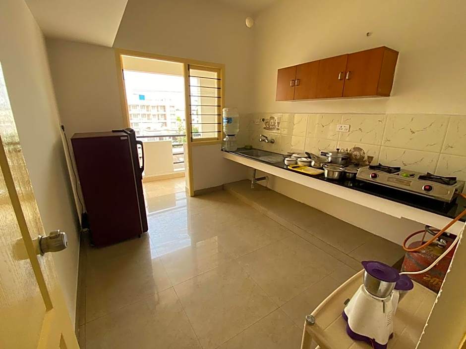 ThulasiRams Service Apartments