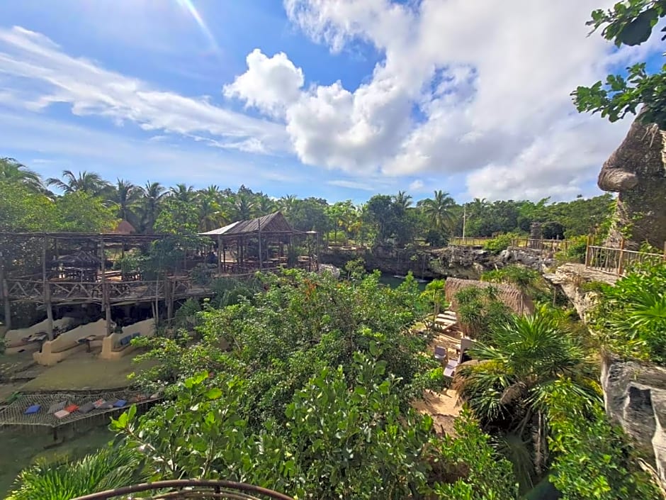 Zenote Sanctuary
