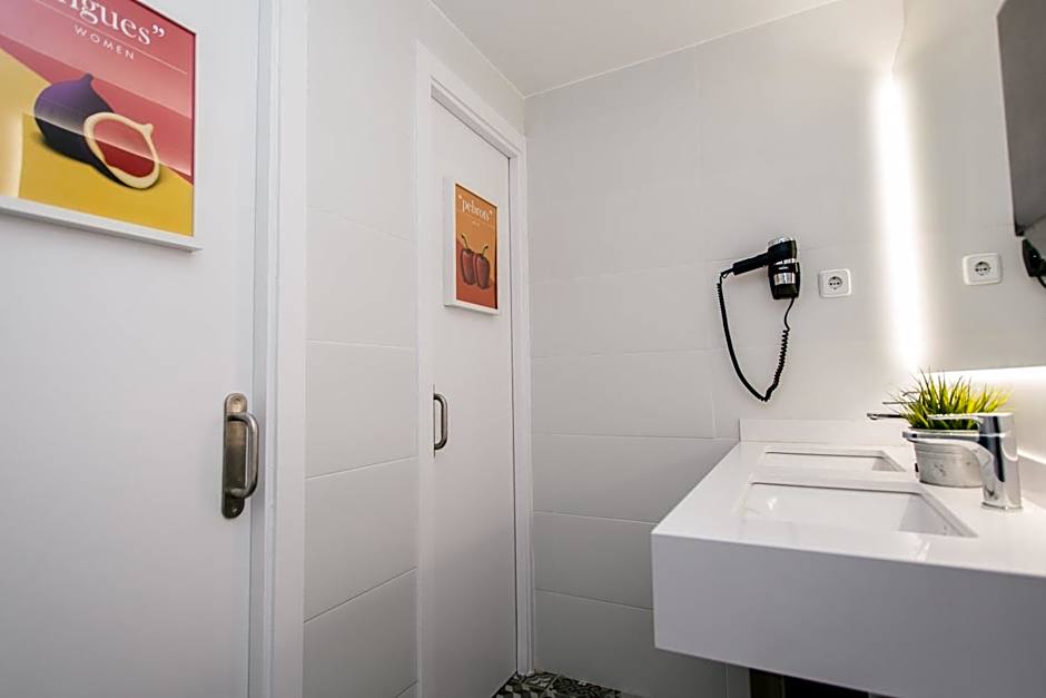 360 Hostel Barcelona Arts&Culture