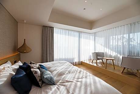 Suite Room with Balcony - Upper Floor