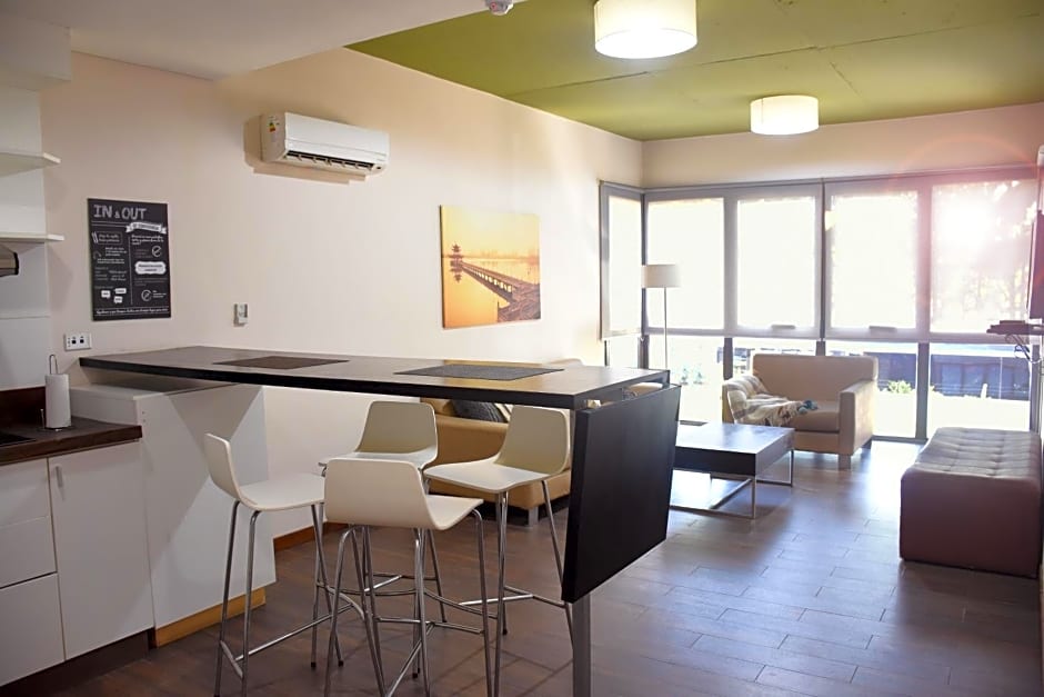 Casa Campus Pilar Suites