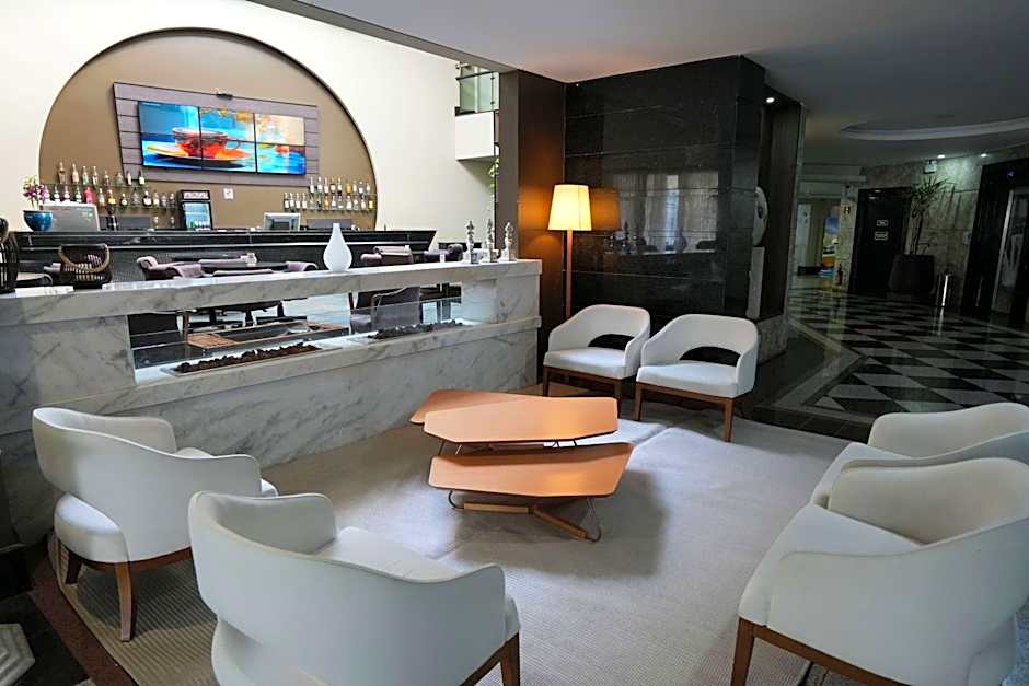 Wyndham Golden Foz Suítes