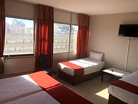 Self-catering Family Apartment with Sea View