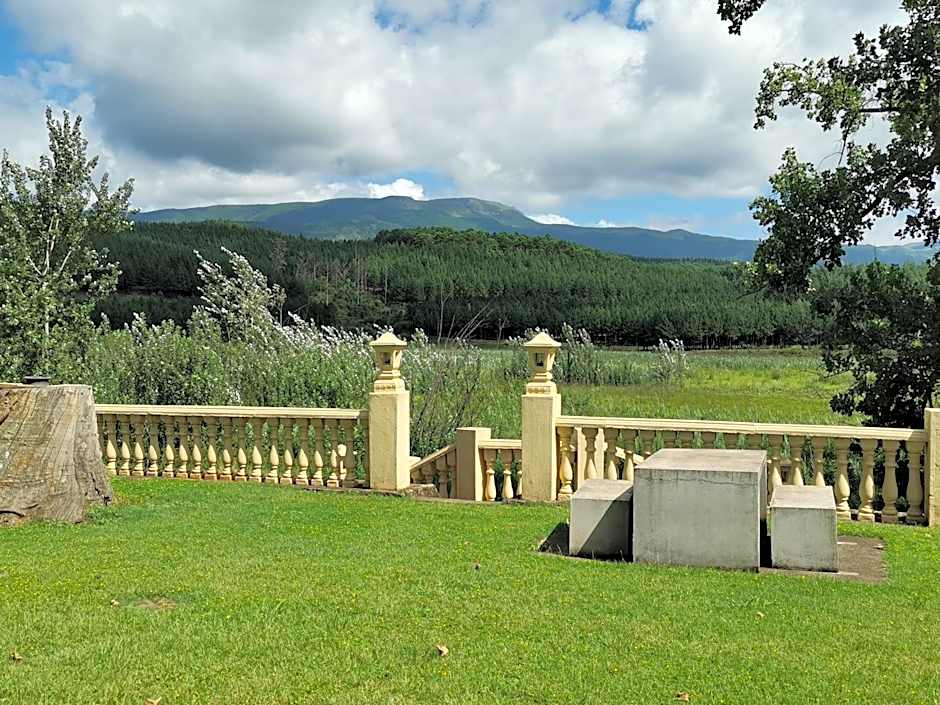 Floreat Riverside Lodge and Spa