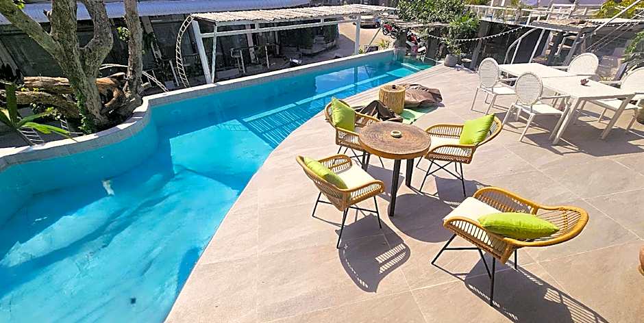 Hideout Hostel