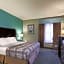 La Quinta Inn & Suites by Wyndham Knoxville East