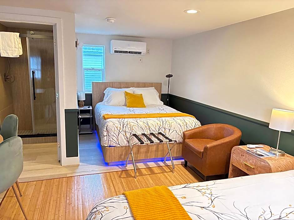 Riverwalk Inn
