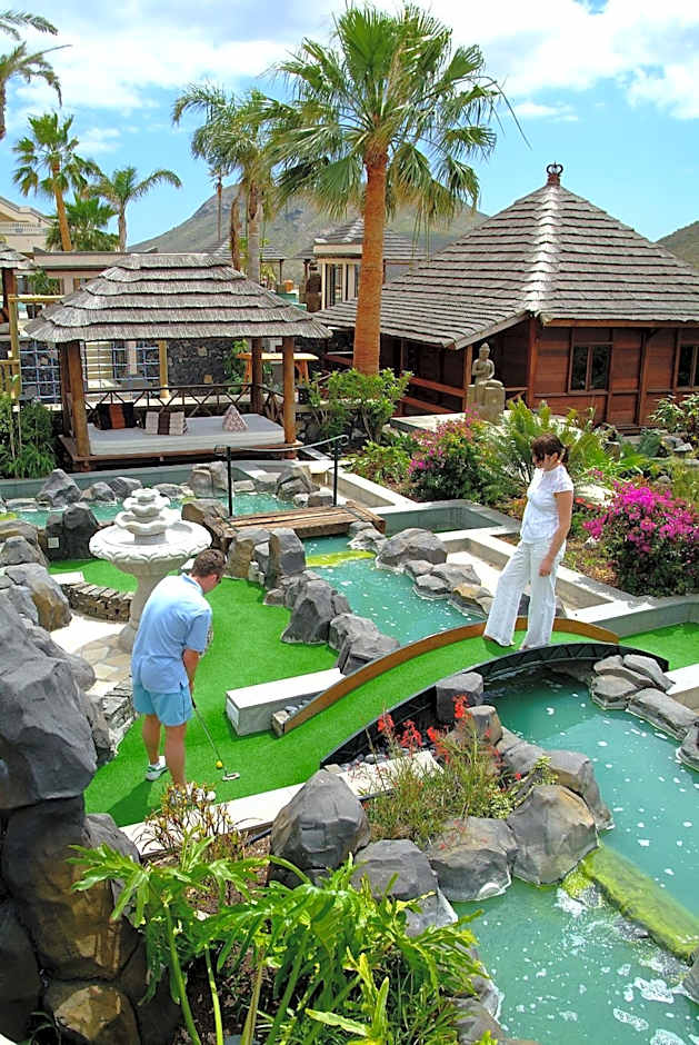 Regency Country Club, Apartments Suites