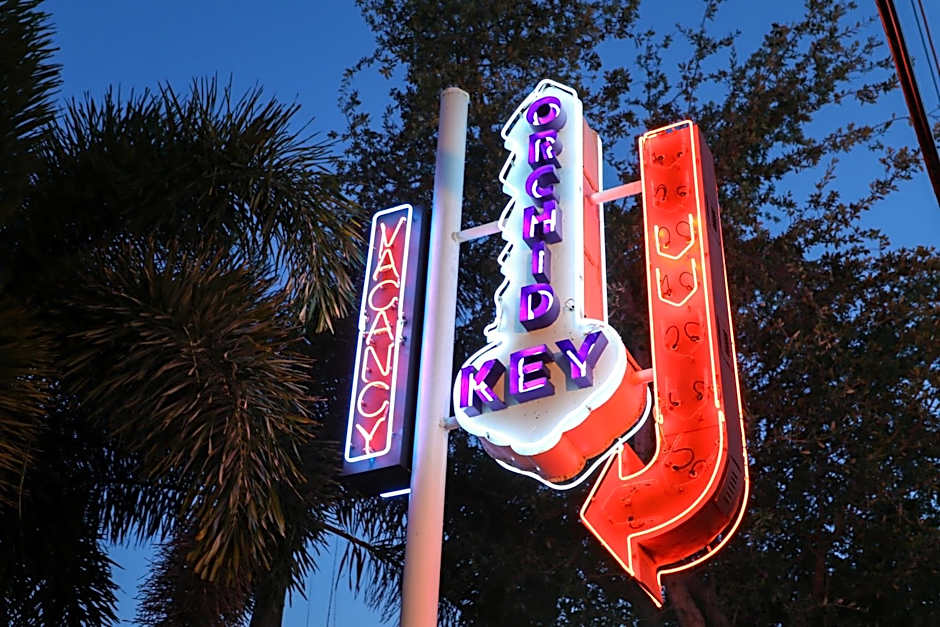 Orchid Key Inn-Adult Only