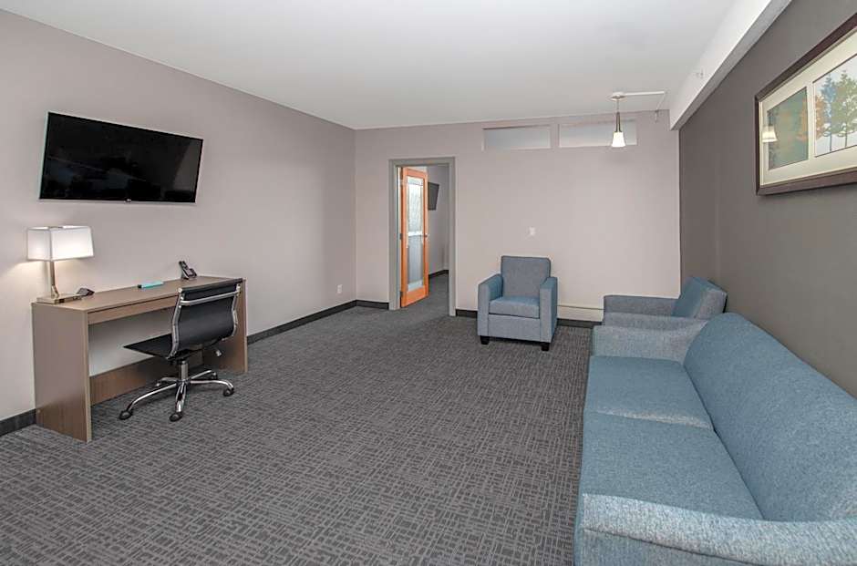 Coast Lethbridge Hotel & Conference Centre