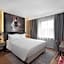 Radisson Red London Gatwick Airport