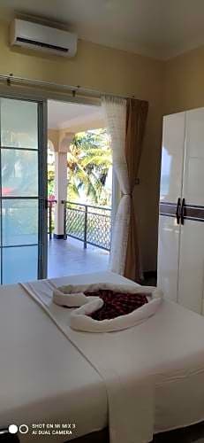 Pwani Beach Hotel & Apartments