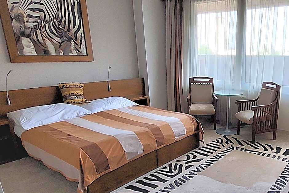 Afrika Hotel Frýdek-Místek