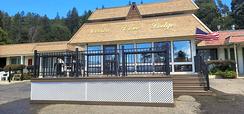 Ocean Cove Lodge Bar & Grill