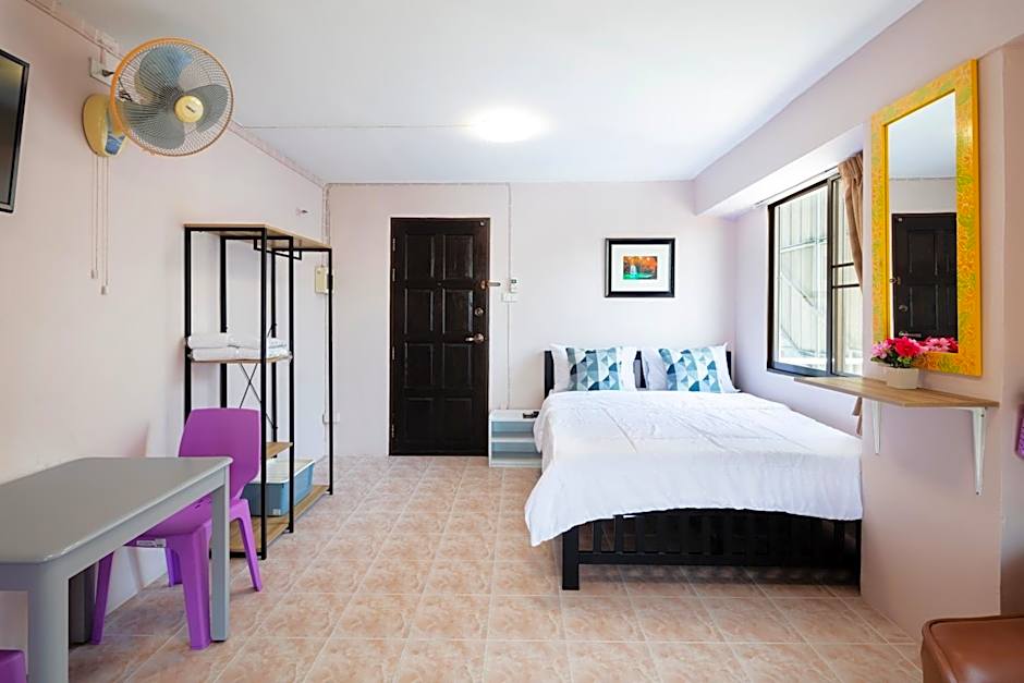 Penyos Mansion (Long Stay)