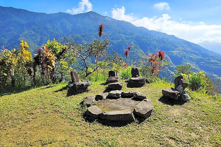 Hiwang Native House Inn & Viewdeck