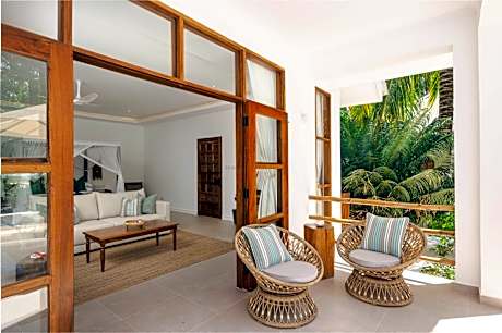 Grand Villa - Beach Front