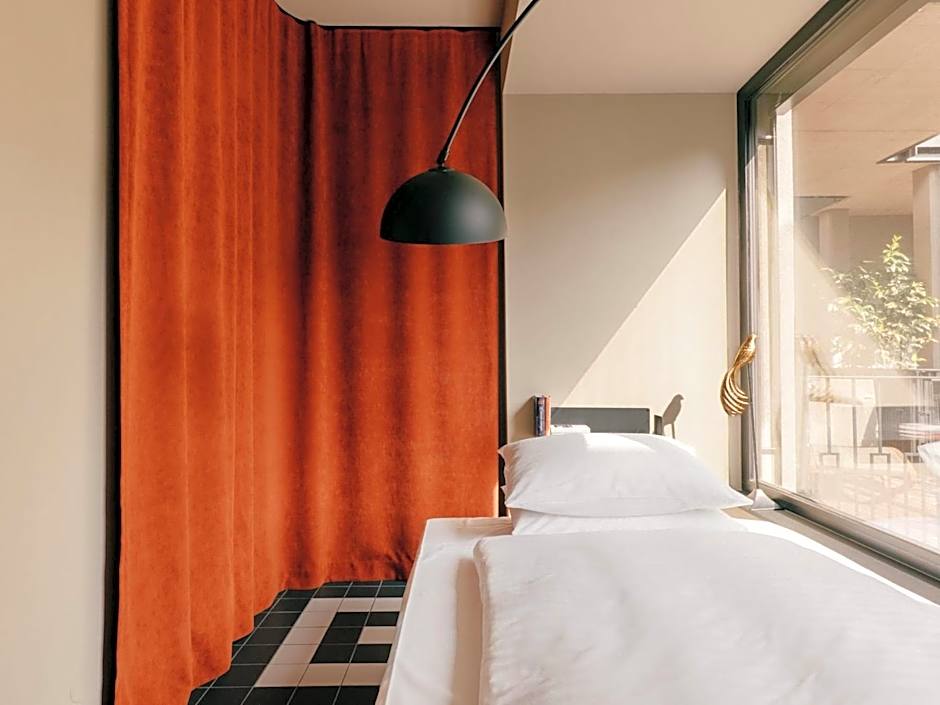 WELTWIEN Luxury Art Apartments & Free Parking
