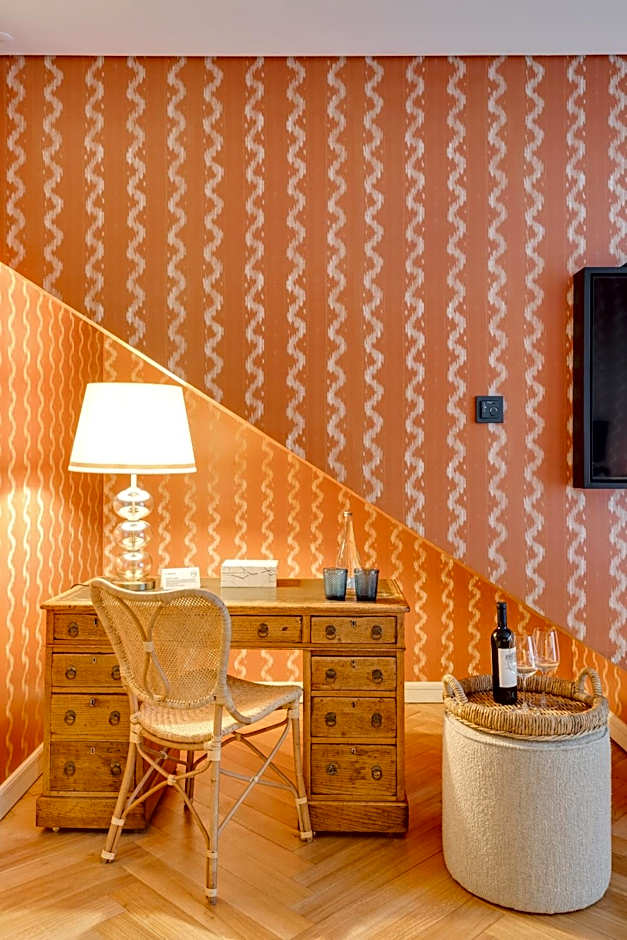 Portie Deluxe Suites by DA'HOME