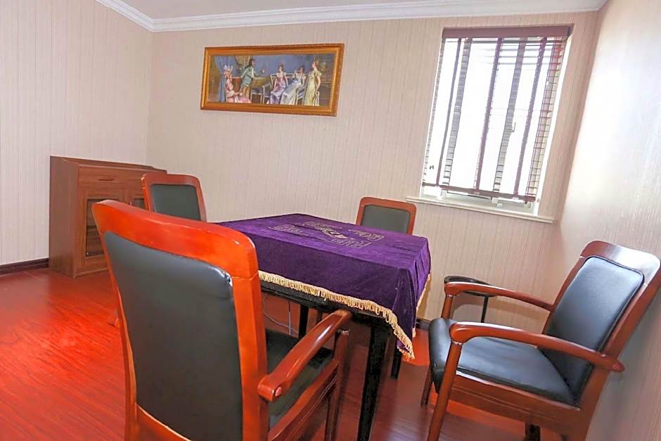 Vienna International Shanghai Pudong Xinchang