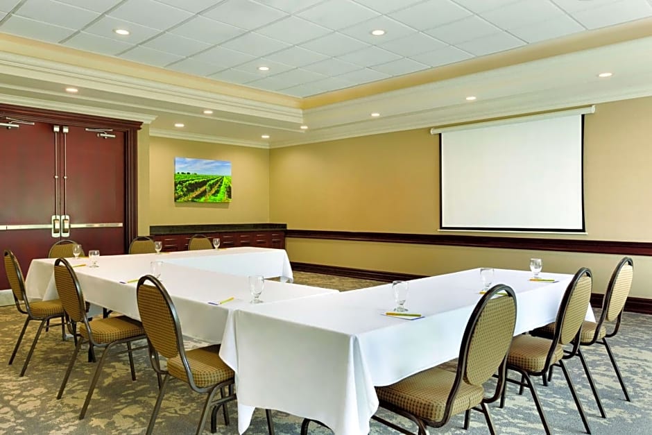 Hilton Garden Inn Niagara-On-The-Lake