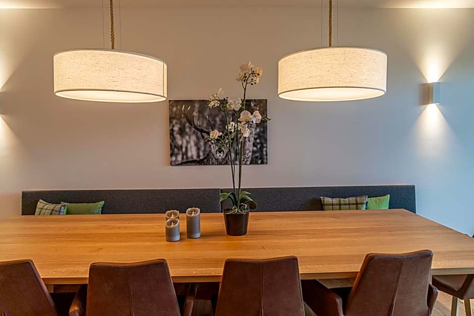 Skylodge Alpine Homes