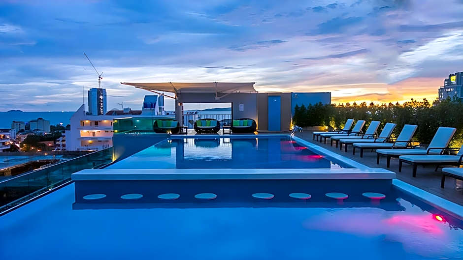 Unique Regency Pattaya