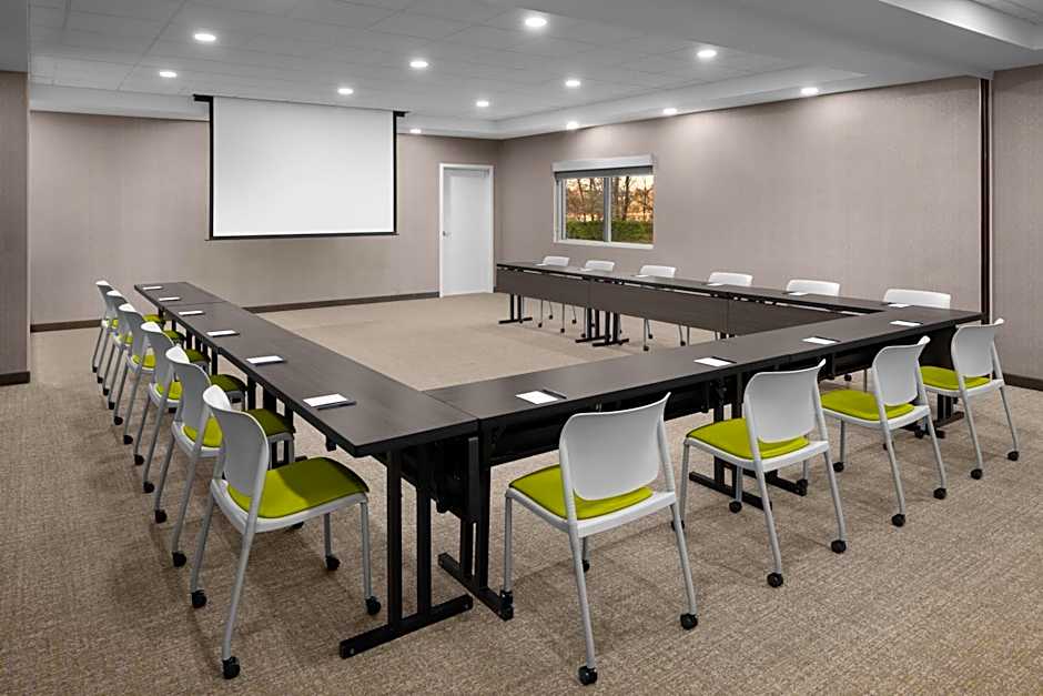 SpringHill Suites by Marriott Grand Rapids Airport Southeast