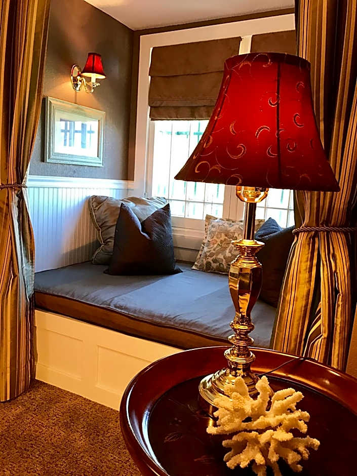 The Belvedere Inn & Restaurant