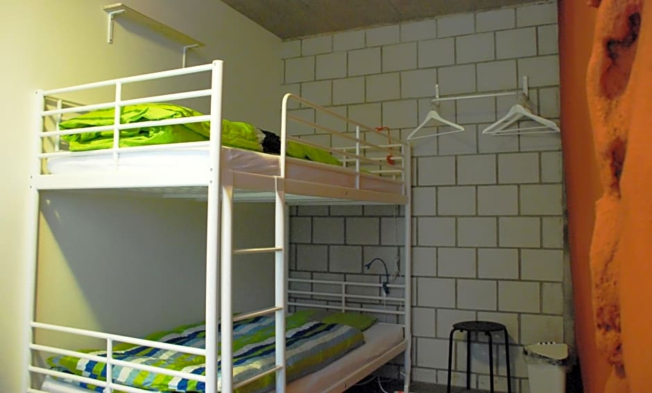 Hostel Tabakhuesli