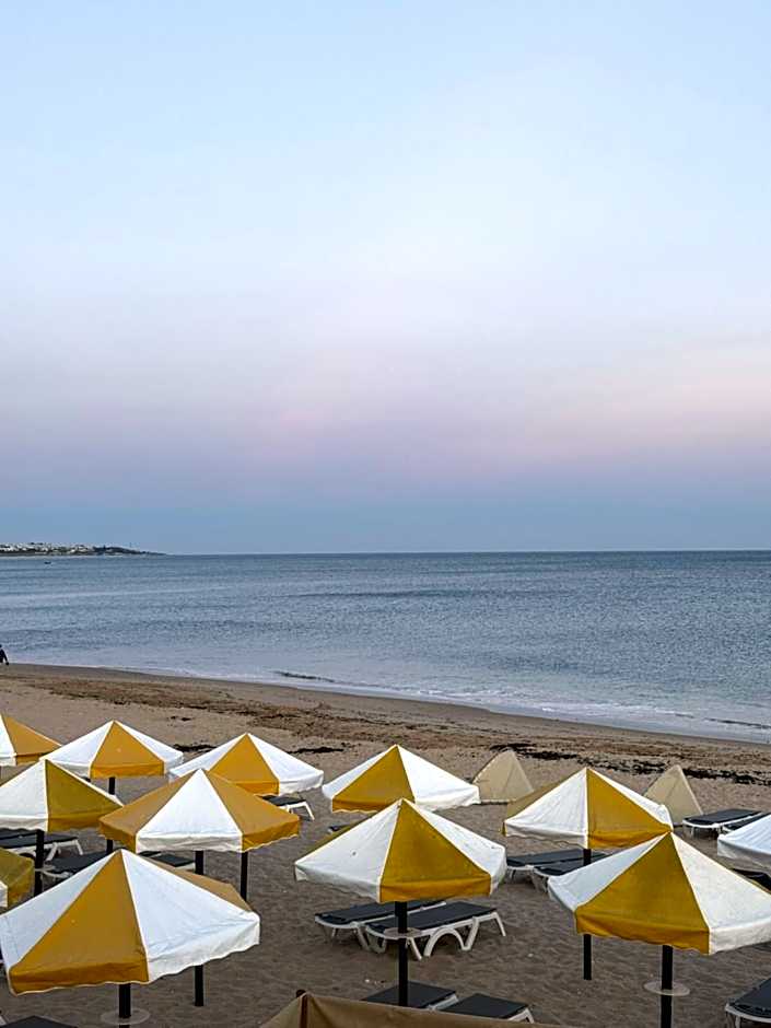 Apartamento ARMAÇÃO PÊRA
