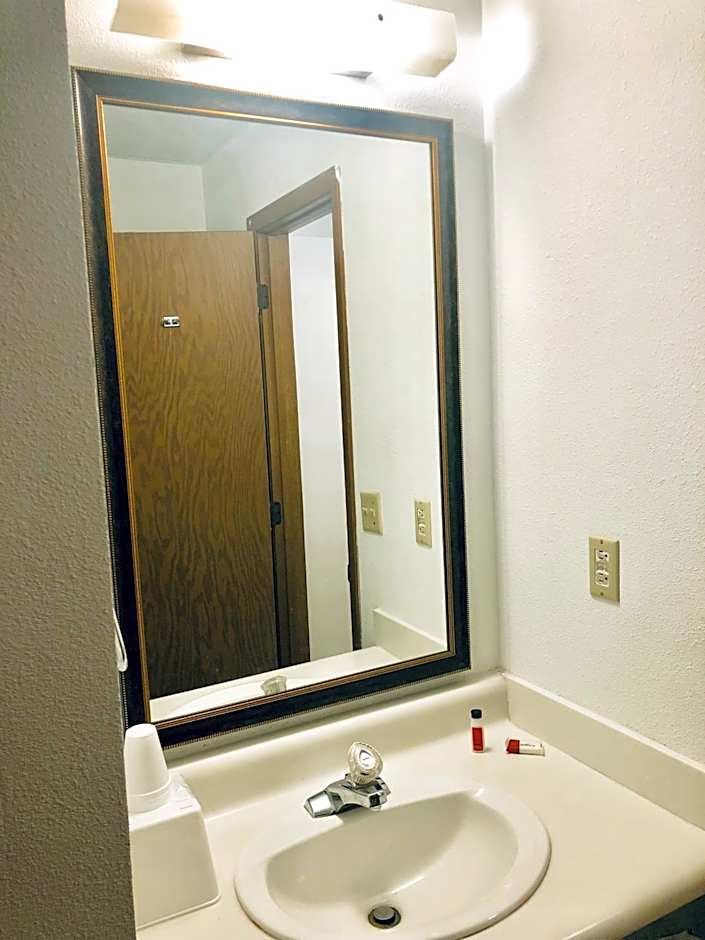 Knights Inn Dayton North